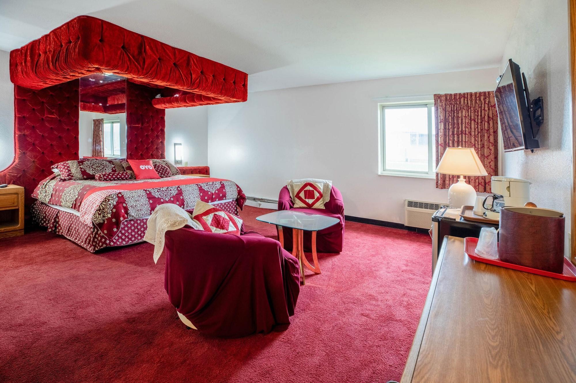 Oyo Hotel Chesaning Route 52 & Hwy 57 מראה חיצוני תמונה