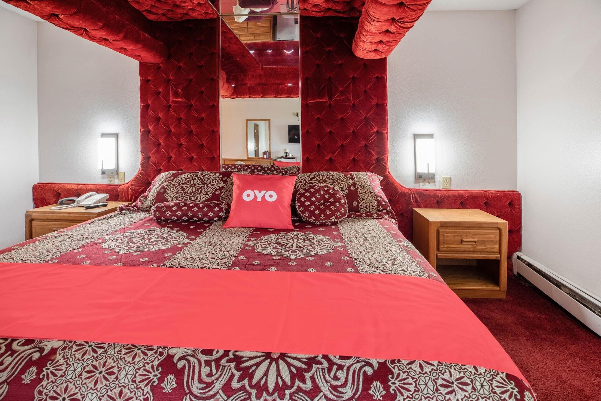 Oyo Hotel Chesaning Route 52 & Hwy 57 מראה חיצוני תמונה