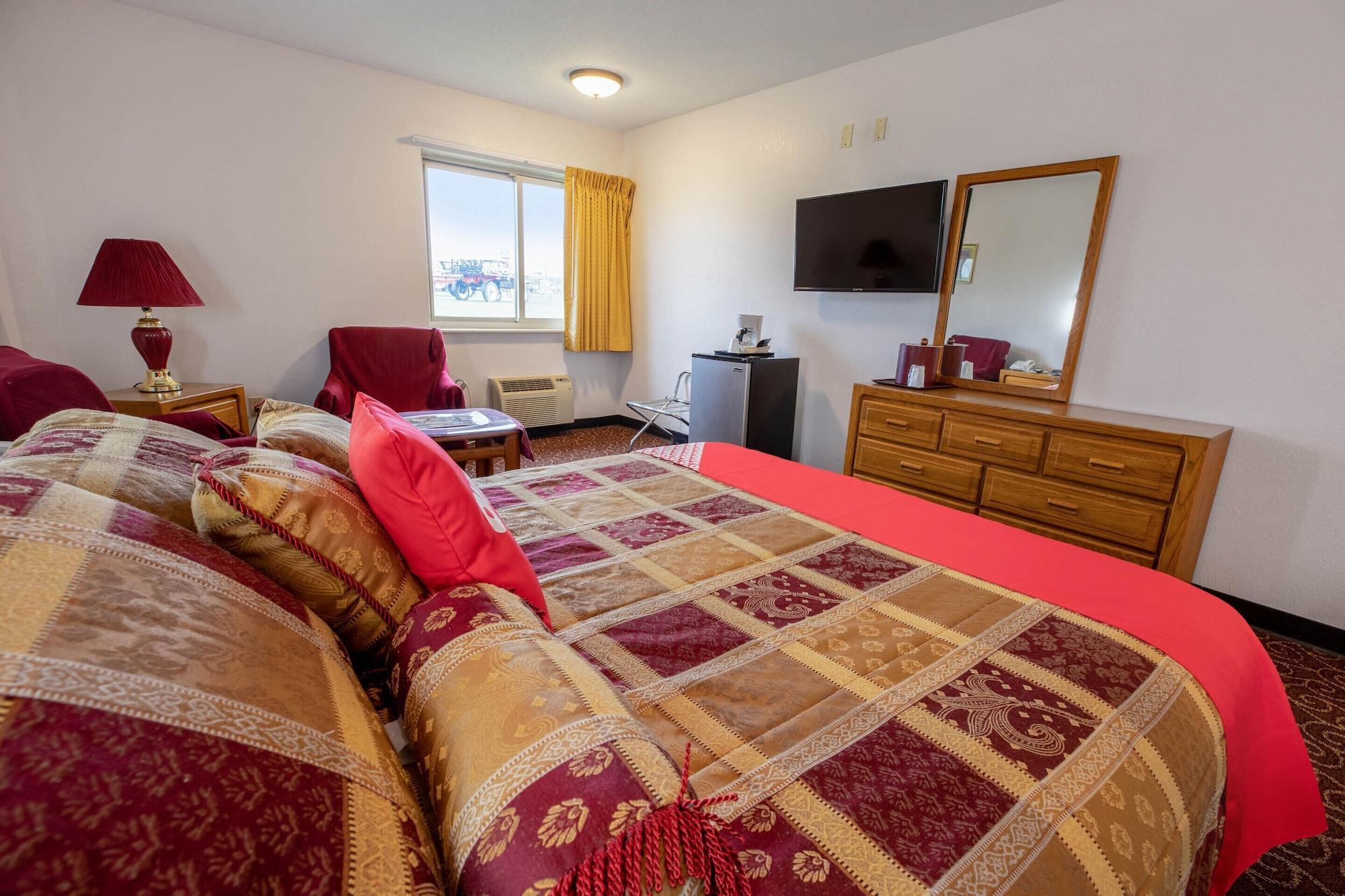 Oyo Hotel Chesaning Route 52 & Hwy 57 מראה חיצוני תמונה
